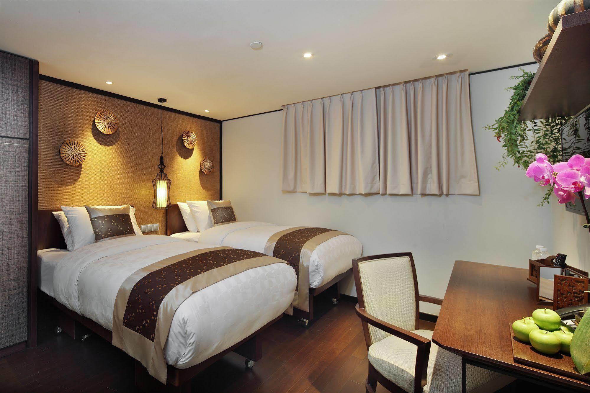 Hotel Clover 33 Jalan Sultan Singapura Luaran gambar